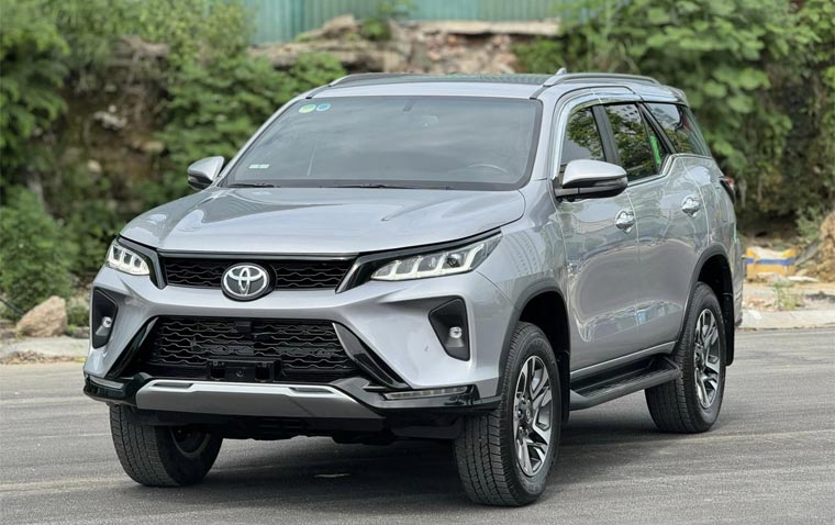 toyota-fortuner-2021-7-cho-2
